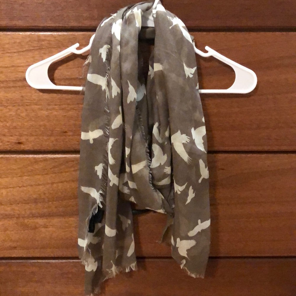 Steve Madden Bird Scarf